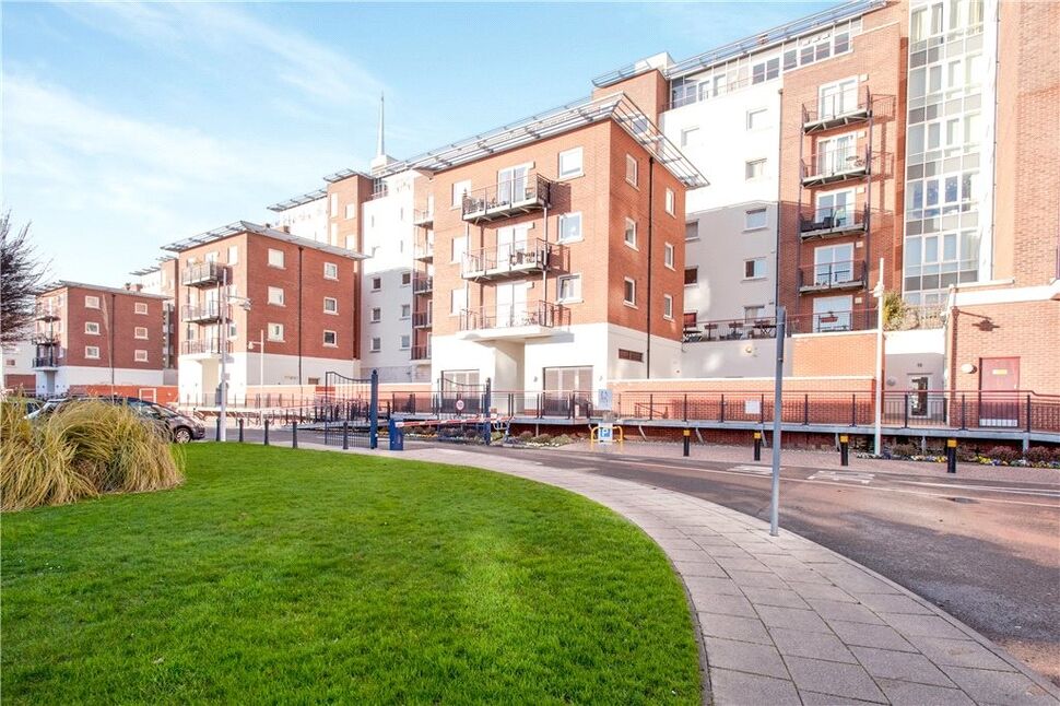 Main image of 2 bedroom  Property to rent, Brecon House, Portsmouth, Hampshire, PO1