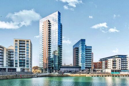 The Moresby Tower, 1 bedroom  Property to rent, £1,350 pcm