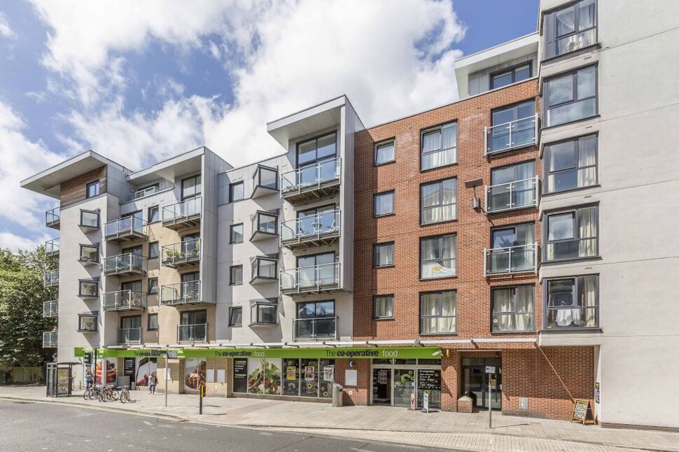 Main image of 2 bedroom Property to rent, High Street, Southampton, Hampshire, SO14