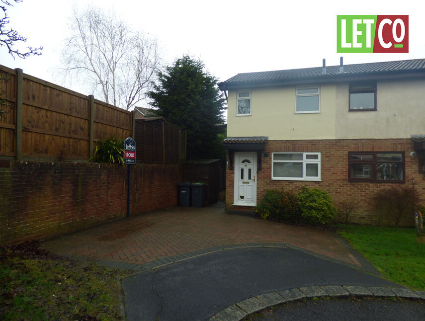 Main image of 2 bedroom Property to rent, Cornbrook Grove, Waterlooville, Hampshire, PO7