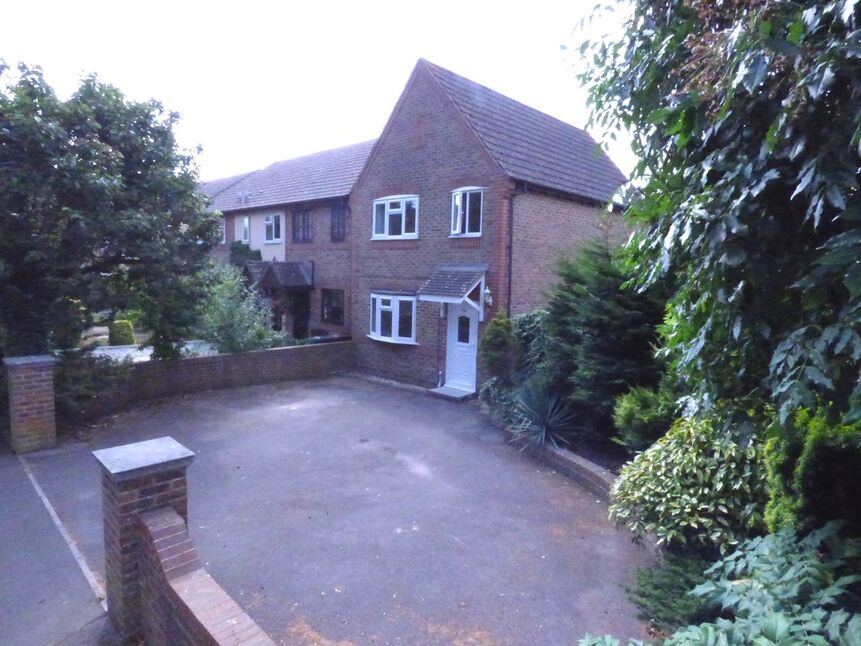 Main image of 3 bedroom Property to rent, Churchwood Drive, Chichester, PO20