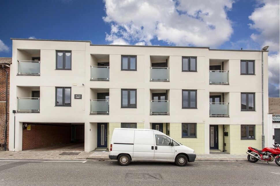 Main image of 2 bedroom  Property to rent, Melissa Terrace, Southsea, PO4