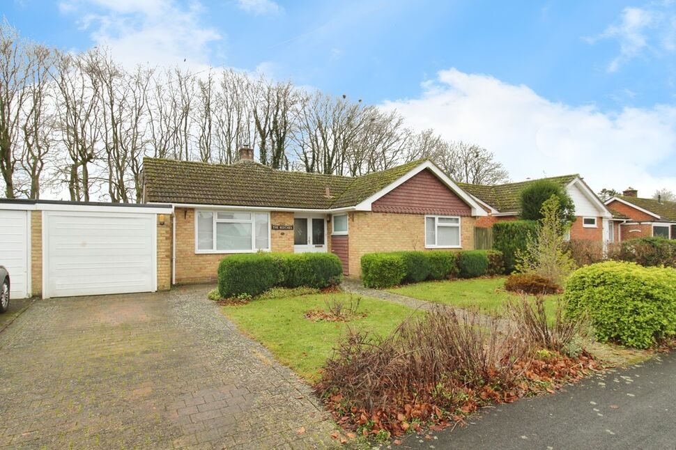 Main image of 2 bedroom Property to rent, Wrights Close, Winchester, SO21
