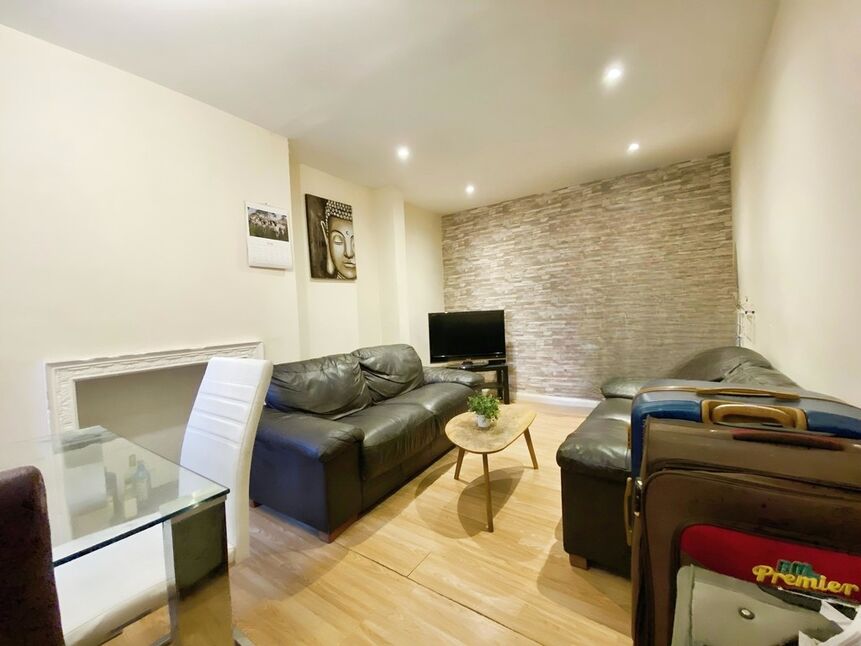 Main image of 4 bedroom Property to rent, Manners Road, Southsea, PO4