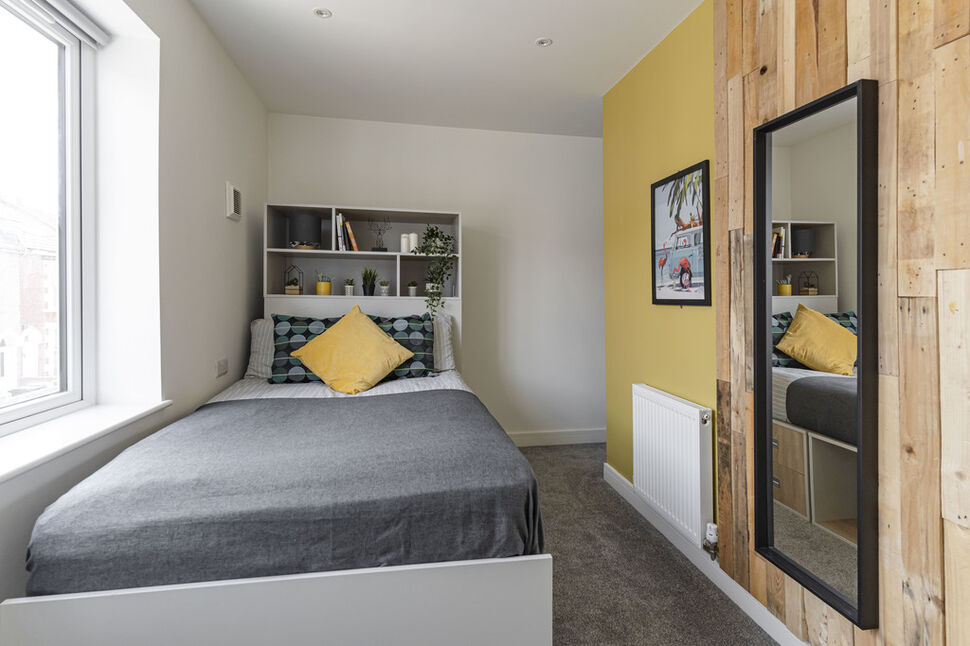 Main image of 6 bedroom Property to rent, Montgomerie Road, Southsea, PO5