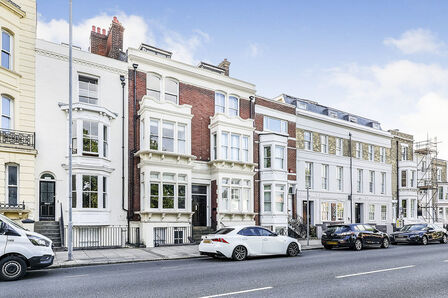 1 bedroom  Property to rent