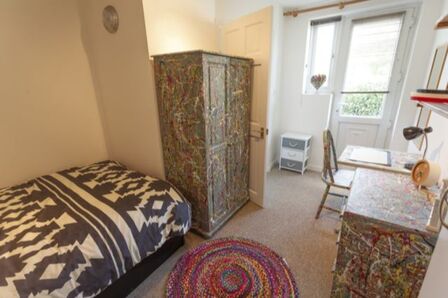 1 bedroom  Property to rent