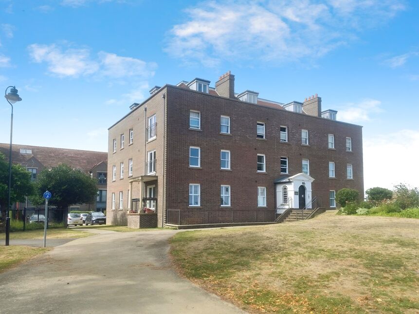 Main image of 2 bedroom Property to rent, Heritage Way, Gosport, PO12