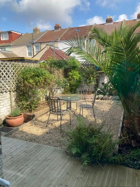 Main image of 4 bedroom Property to rent, Pretoria Road, Southsea, PO4