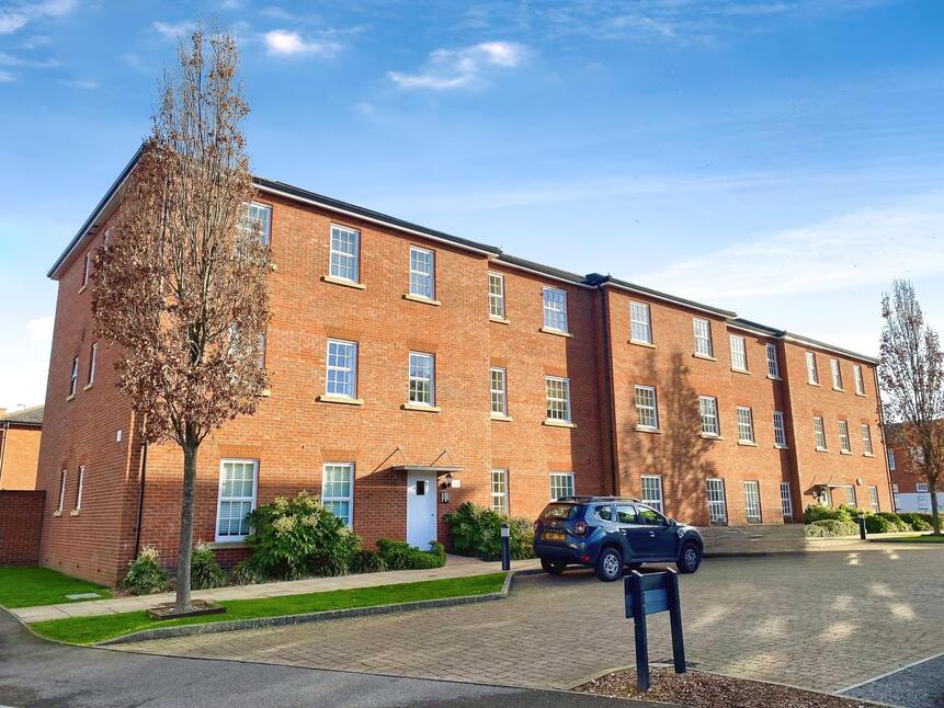 Main image of 1 bedroom Flat to rent, North Square, Knowle Village, Hampshire, PO17