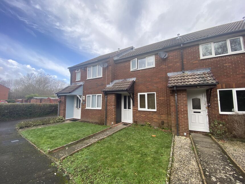 Main image of 2 bedroom Mid Terrace House to rent, Course Park Crescent, Fareham, Hampshire, PO14