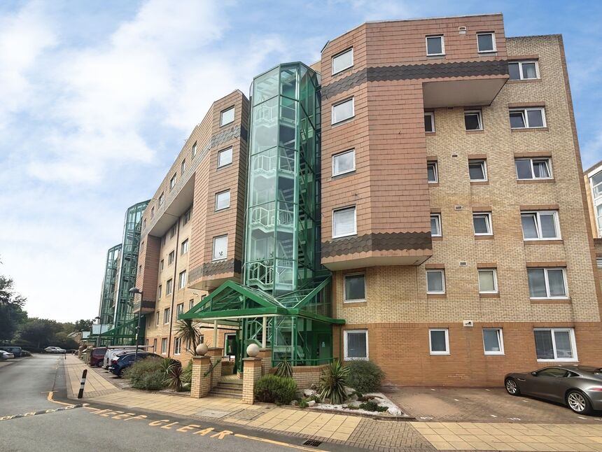 Main image of 2 bedroom Flat to rent, Port Way, Port Solent, Portsmouth, PO6