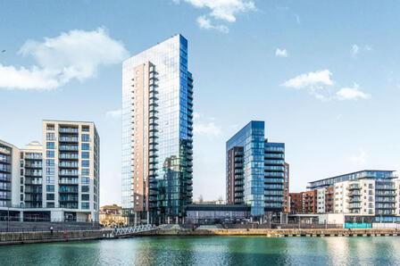 The Hawkins Tower, 2 bedroom Flat to rent, &pound;1,950 pcm