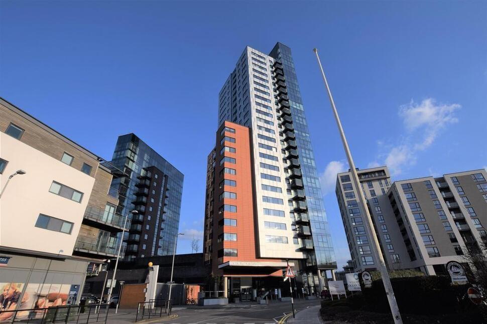 Main image of 2 bedroom Flat to rent, The Moresby Tower, Ocean Village, Southampton, SO14