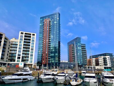 The Moresby Tower, 2 bedroom Flat to rent, &pound;2,000 pcm