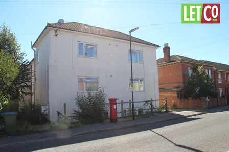 1 bedroom  Flat to rent