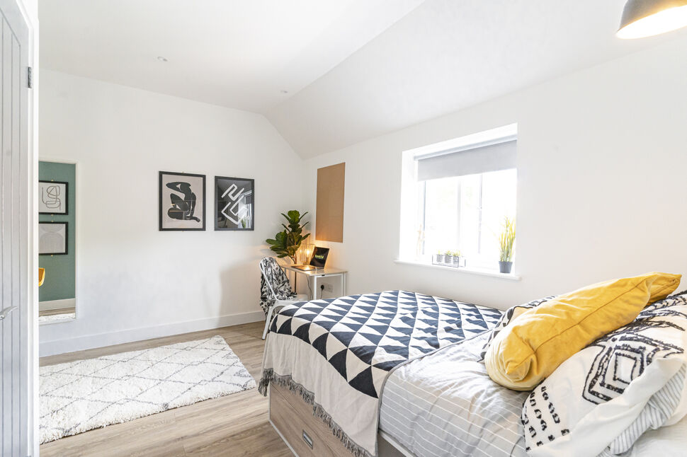 Main image of 1 bedroom Land/Plot to rent, Battery Hill, Winchester, SO22