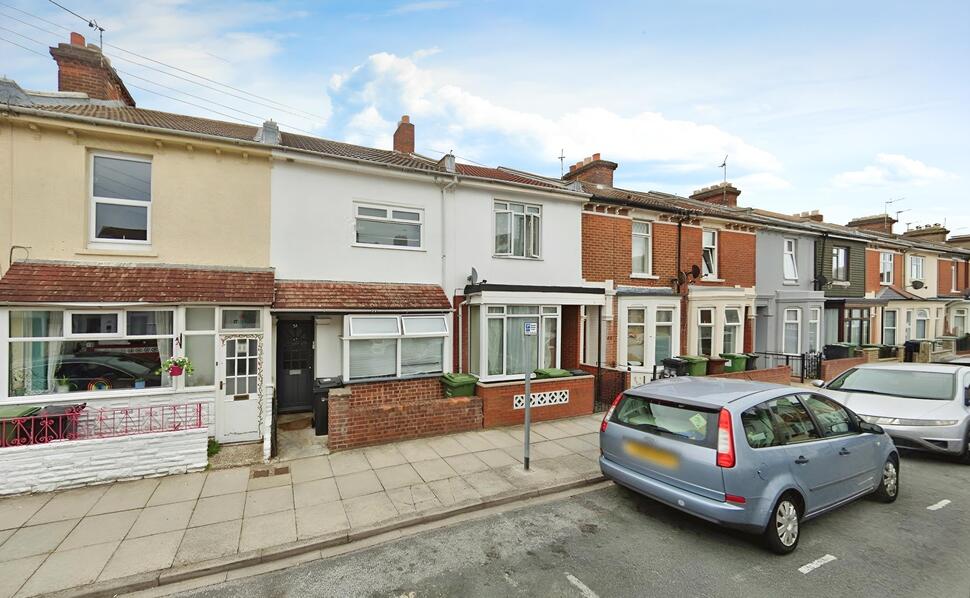 Main image of 4 bedroom Mid Terrace House to rent, Pretoria Road, Southsea, PO4