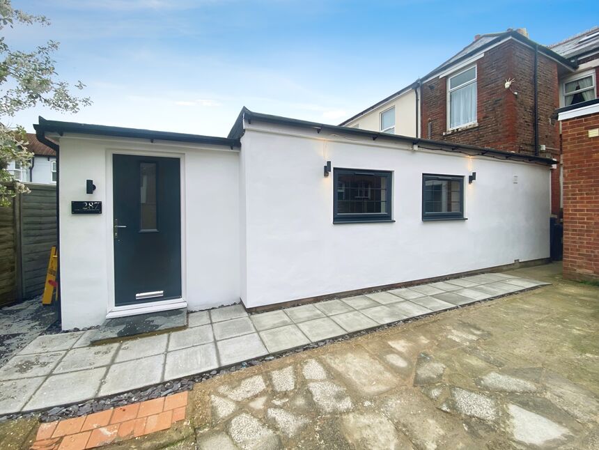 Main image of 1 bedroom Flat to rent, London Road, Portsmouth, PO2