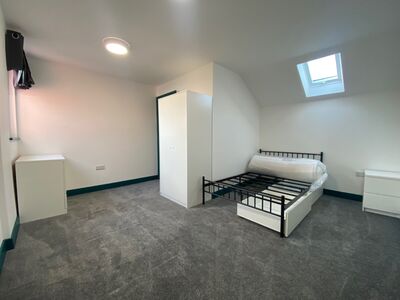 Walmer Road, 1 bedroom Mid Terrace House to rent, &pound;750 pcm