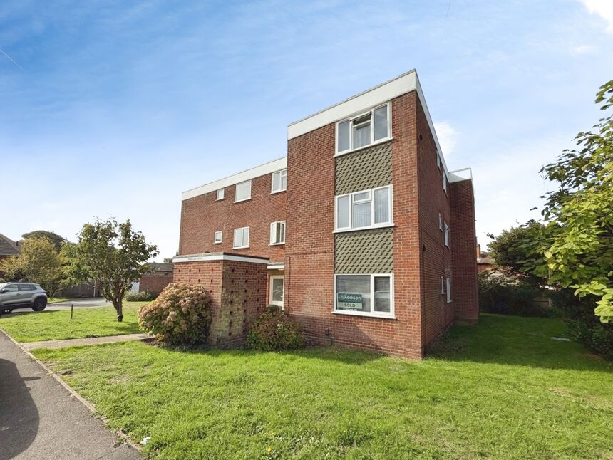 Main image of 2 bedroom Flat to rent, Havelock Road, Warsash, Hampshire, SO31